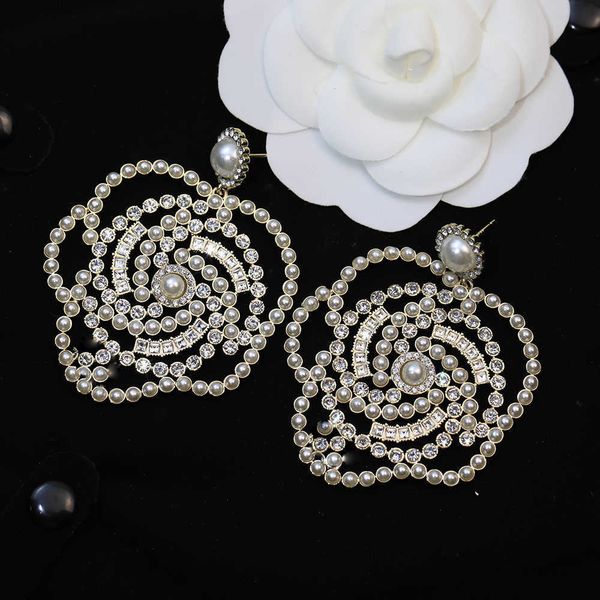 wholesale fine jewelry gold hollowed rose pearl drop earrings aaa zircon shiny party fashion trend luxury 2022 women accessories, Black
wholesale fine jewelry gold hollowed rose pearl drop earrings aaa zircon shiny party fashion trend luxury 2022 women accessories, Black