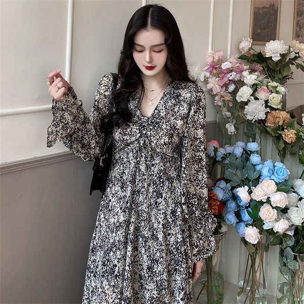 casual dresses women long dress spring autumn v-neck sleeve elegant ladies flower print chiffon party clothes for woman rsq9, Black;gray
casual dresses women long dress spring autumn v-neck sleeve elegant ladies flower print chiffon party clothes for woman rsq9, Black;gray
