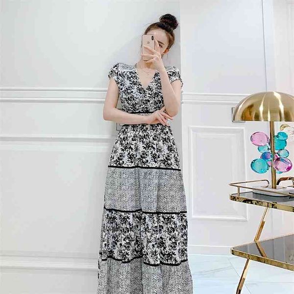 korea long maxi dress for women summer sleeveless v neck polyester sundress ladies beach boho dresses 210602, Black;gray
korea long maxi dress for women summer sleeveless v neck polyester sundress ladies beach boho dresses 210602, Black;gray