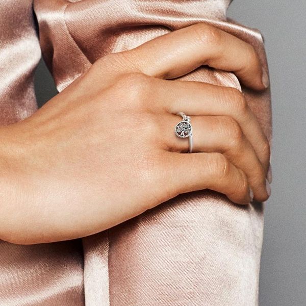 cluster rings leuxry fashion tree pendant for women silver 925 finger female couples engagement wedding jewelry gift, Golden;silver
cluster rings leuxry fashion tree pendant for women silver 925 finger female couples engagement wedding jewelry gift, Golden;silver
