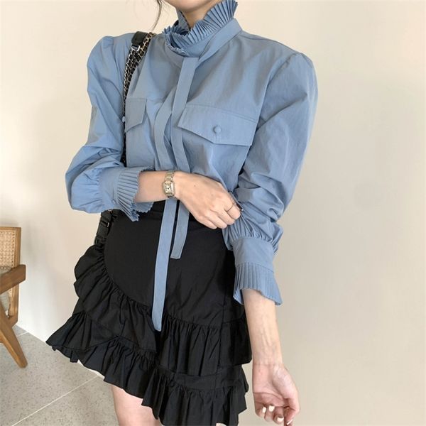 women blouses pleated lace up stand collar solid color double pockets petal sleeve femme blusas autumn shirts gk402 210507, White
women blouses pleated lace up stand collar solid color double pockets petal sleeve femme blusas autumn shirts gk402 210507, White