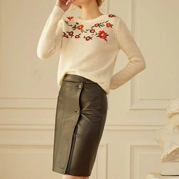 women's sweaters knitted white sweater autumn winter o-neck floral embroidery long sleeve 2021 knitwear pullover, White;black
women's sweaters knitted white sweater autumn winter o-neck floral embroidery long sleeve 2021 knitwear pullover, White;black