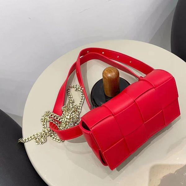 famous designer ladies up leather shoulder bag waist woven waist knitted chest fashion belt ladies 2021
famous designer ladies up leather shoulder bag waist woven waist knitted chest fashion belt ladies 2021