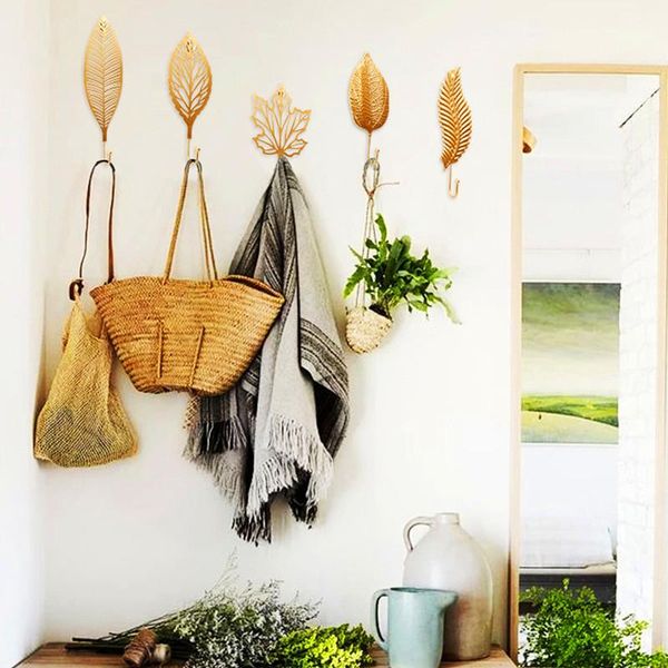 hooks & rails nordic style wrought iron hook leaf shape wall hanger bathroom organizer for towel clothes home decoration hanging storage rac
hooks & rails nordic style wrought iron hook leaf shape wall hanger bathroom organizer for towel clothes home decoration hanging storage rac