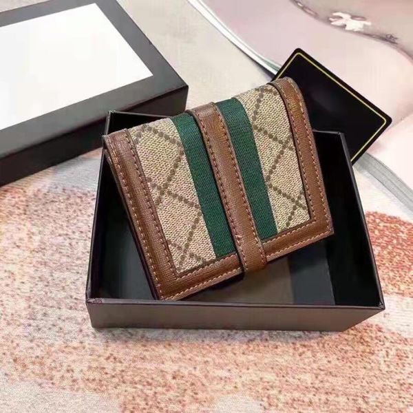 luxury short wallet is a classic fashion brand short banknote clip, Red;black
luxury short wallet is a classic fashion brand short banknote clip, Red;black