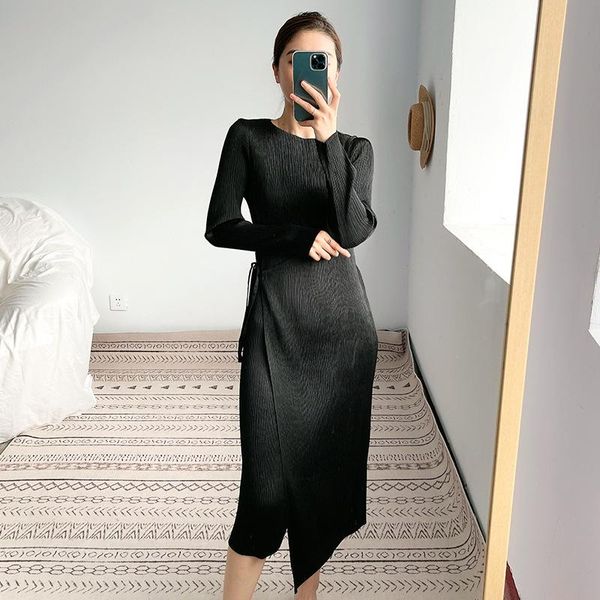 casual dresses pleated dress women's long sleeve split irregular 2021 autumn black, Black;gray
casual dresses pleated dress women's long sleeve split irregular 2021 autumn black, Black;gray