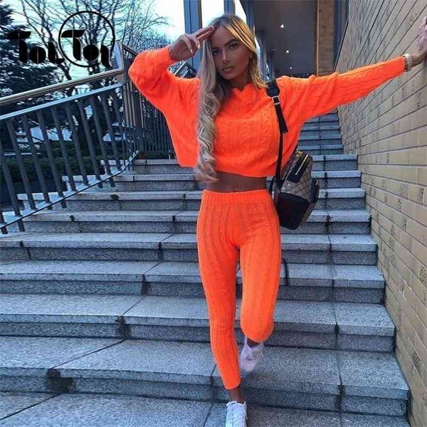 two piece knitted suits street long sleeve and solid pant winter autumn casual 2 piece suit women outfits ladies t200810, White
two piece knitted suits street long sleeve and solid pant winter autumn casual 2 piece suit women outfits ladies t200810, White