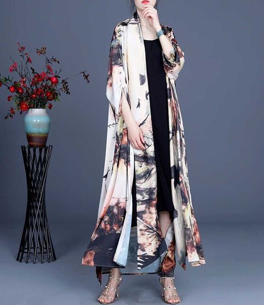 spring and summer fashion casual loose women cardigan jacket print retro elegant temperament women's sunscreen windbreaker 210615, Tan;black
spring and summer fashion casual loose women cardigan jacket print retro elegant temperament women's sunscreen windbreaker 210615, Tan;black