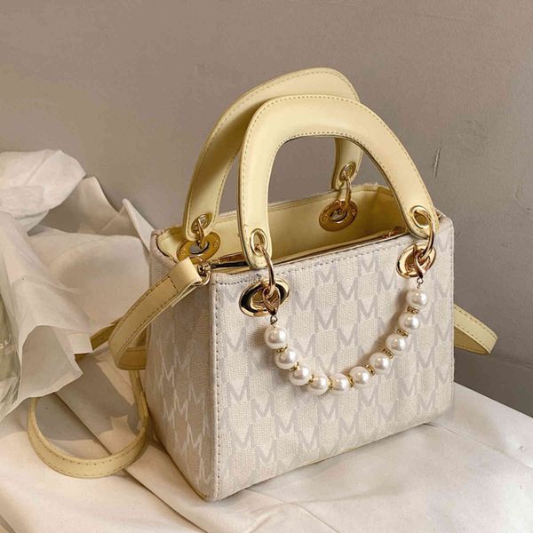 small with women's fragrance handbag and temperament