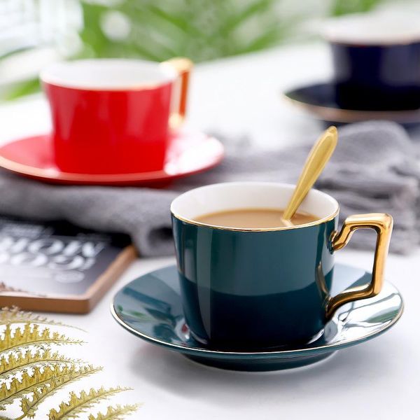 european-style ceramic coffee cup and saucer set simple home-made golden glaze afternoon flower custom logo mugs
european-style ceramic coffee cup and saucer set simple home-made golden glaze afternoon flower custom logo mugs