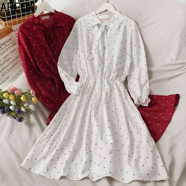 bow tie stand collar high waist dress female spring and summer wavelet point long sleeve pleated fairy 210507, Black;gray
bow tie stand collar high waist dress female spring and summer wavelet point long sleeve pleated fairy 210507, Black;gray