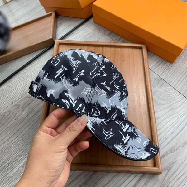 luxurys designers men women baseball cap casquette mens fitted caps hat european and american fashion ball hats, Blue;gray
luxurys designers men women baseball cap casquette mens fitted caps hat european and american fashion ball hats, Blue;gray