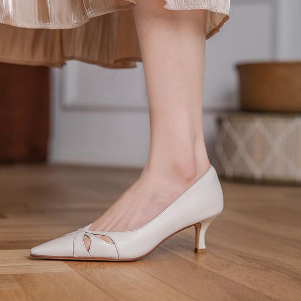 dress shoes osunlina 2021 pumps pointed toe 6cm thin high heels slip on elegant genuine leather handmade shallow office lady, Black
dress shoes osunlina 2021 pumps pointed toe 6cm thin high heels slip on elegant genuine leather handmade shallow office lady, Black
