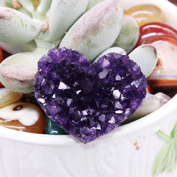 natural crystal amethyst love heart shaped ornaments quartz crystals mineral jewelry home decoration energy stone decorative objects & figur
natural crystal amethyst love heart shaped ornaments quartz crystals mineral jewelry home decoration energy stone decorative objects & figur