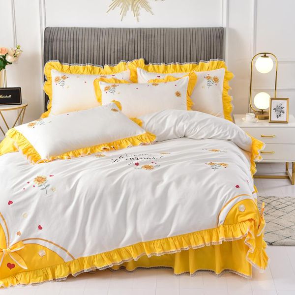 bedding sets 2021 all cottonpleated lace princess style king size duvet cover set bed skirt pillowcase bedclothes 4pcs
bedding sets 2021 all cottonpleated lace princess style king size duvet cover set bed skirt pillowcase bedclothes 4pcs