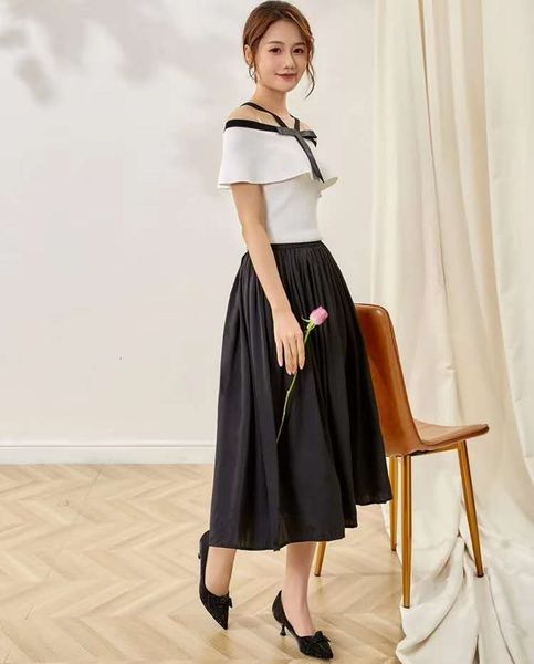 skirts summer fashion skirt suits women off shoulder knitted ruffle white +mid-calf length pleated skirt sets casual, Black
skirts summer fashion skirt suits women off shoulder knitted ruffle white +mid-calf length pleated skirt sets casual, Black