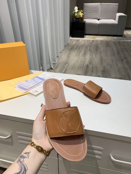 designer women sandals genuine leather flat slippers 2023 summer fashion beach h letter drag nude black white brown matte women's slipp
designer women sandals genuine leather flat slippers 2023 summer fashion beach h letter drag nude black white brown matte women's slipp