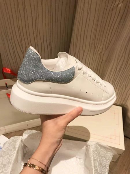 fashion luxury casual white couple shoes classic leather comfortable and breathable, Black
fashion luxury casual white couple shoes classic leather comfortable and breathable, Black