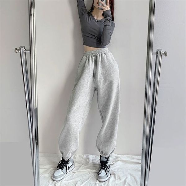 qweek harajuku winter warm gray joggers sports pants women korean fashion fleece velvet oversize black jogging sweatpants baggy 211112, Black;white
qweek harajuku winter warm gray joggers sports pants women korean fashion fleece velvet oversize black jogging sweatpants baggy 211112, Black;white