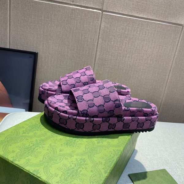 2021 woman Flip Flop Luxury fashion Sandals Beach Thick bottom slippers platform women Shoes Letters Alphabet lady Leather High heel Ladies Slide Large size 35-42
2021 woman Flip Flop Luxury fashion Sandals Beach Thick bottom slippers platform women Shoes Letters Alphabet lady Leather High heel Ladies Slide Large size 35-42