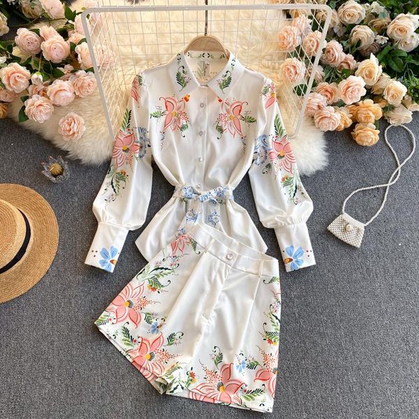 women's tracksuits spring autumn women flower print white suit turn down-collar puff sleeve + wide leg short pants with belt two piece, Gray
women's tracksuits spring autumn women flower print white suit turn down-collar puff sleeve + wide leg short pants with belt two piece, Gray