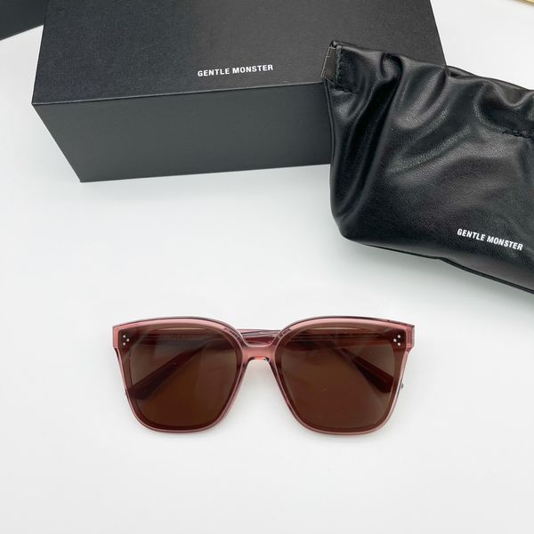 gentle monster rick series classic sunglasses couples sun glasses travel leisure fashion polarized lenses women men gm glasses, White;black
gentle monster rick series classic sunglasses couples sun glasses travel leisure fashion polarized lenses women men gm glasses, White;black
