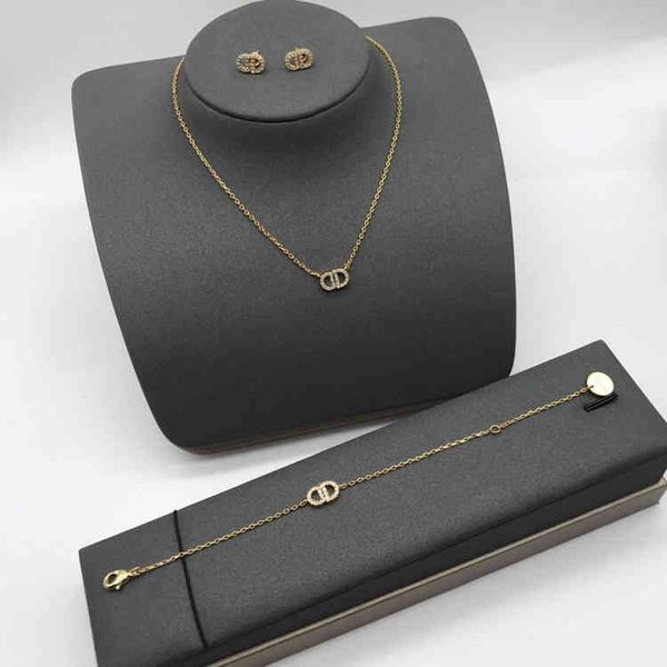 factory specials aa designer 2021 new brass necklace bracelet earrings female letter clavicle chain electric platinum necklace earrings yuj0, Golden
factory specials aa designer 2021 new brass necklace bracelet earrings female letter clavicle chain electric platinum necklace earrings yuj0, Golden