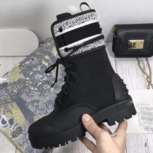 luxury ankle boots book tote handbag with embroidered hem shell lace-up star outsole size 35-42, Black
luxury ankle boots book tote handbag with embroidered hem shell lace-up star outsole size 35-42, Black