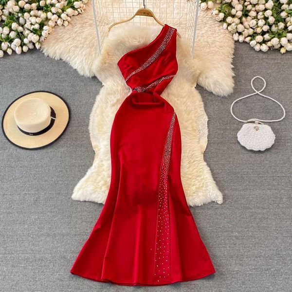 casual dresses women red/black party long dress female elegant skew collar one shoulder sleeveless maxi robe formal vestidos, Black;gray
casual dresses women red/black party long dress female elegant skew collar one shoulder sleeveless maxi robe formal vestidos, Black;gray