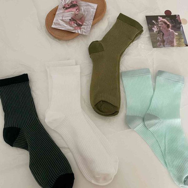 middle tube summer plain stripe thin vertical glass silk transparent simple style japane and korean socks children, Black;white
middle tube summer plain stripe thin vertical glass silk transparent simple style japane and korean socks children, Black;white