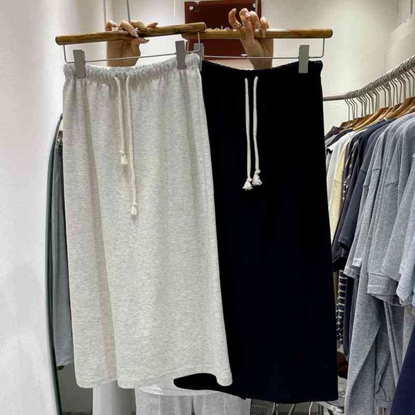 summer casual solid slit design woman skirts simple soft slim mujer faldas comfortable all match female jupe 210514, Black
summer casual solid slit design woman skirts simple soft slim mujer faldas comfortable all match female jupe 210514, Black