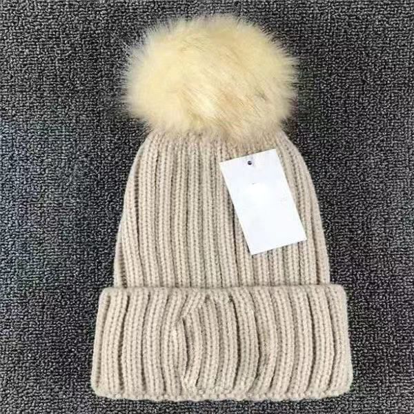 2021 new knitted hat women's warm thickened hat in autumn and winter outdoor european and american fashion paste cloth knitted wool hat, Blue;gray
2021 new knitted hat women's warm thickened hat in autumn and winter outdoor european and american fashion paste cloth knitted wool hat, Blue;gray
