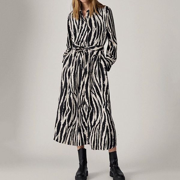 dress 2021 spring and autumn long-sleeved lapel high-end fashion simple zebra pattern mid-length women fdzs, Black;gray
dress 2021 spring and autumn long-sleeved lapel high-end fashion simple zebra pattern mid-length women fdzs, Black;gray
