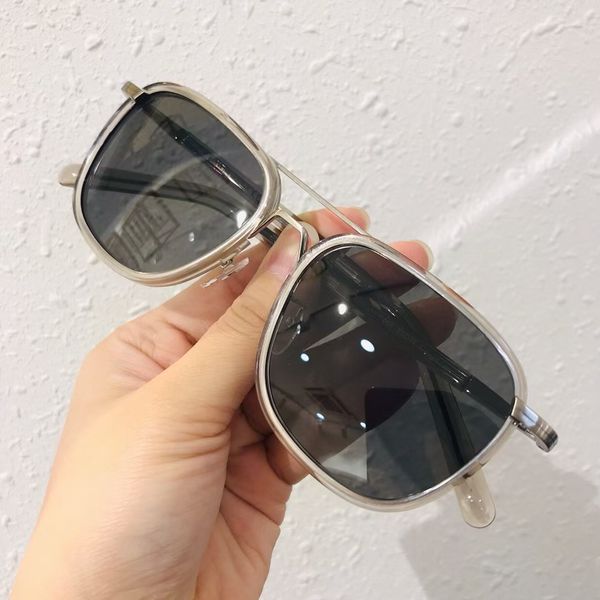 silver metal grey square polarized sunglasses men fashion sun glasses beach outdoor eyewear uv400 protection with box, White;black
silver metal grey square polarized sunglasses men fashion sun glasses beach outdoor eyewear uv400 protection with box, White;black