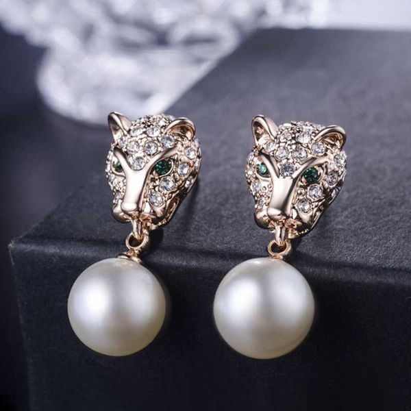 exquisite personality leopard pearl rhinestone earrings fashion trend animals cool women hyperbole classic ear jewelry dangle & chandelier, Silver
exquisite personality leopard pearl rhinestone earrings fashion trend animals cool women hyperbole classic ear jewelry dangle & chandelier, Silver