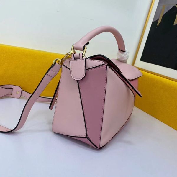 design handbag 2021 new celebrity inspired mini geometric pillow genuine leather splicing package shoulder women's messenger bag
design handbag 2021 new celebrity inspired mini geometric pillow genuine leather splicing package shoulder women's messenger bag