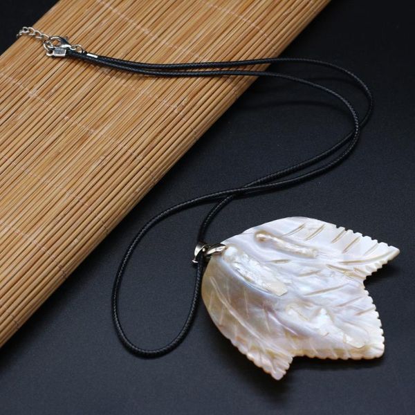 pendant necklaces natural pink shell necklace leaf shape for women jewelry accessories size 65x70mm length 55+5cm, Silver
pendant necklaces natural pink shell necklace leaf shape for women jewelry accessories size 65x70mm length 55+5cm, Silver
