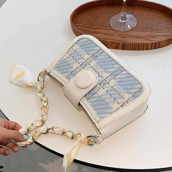 shoulder bags niche design bag 2021 fashion women's all-match messenger handbag woolen square width: 23cm
shoulder bags niche design bag 2021 fashion women's all-match messenger handbag woolen square width: 23cm