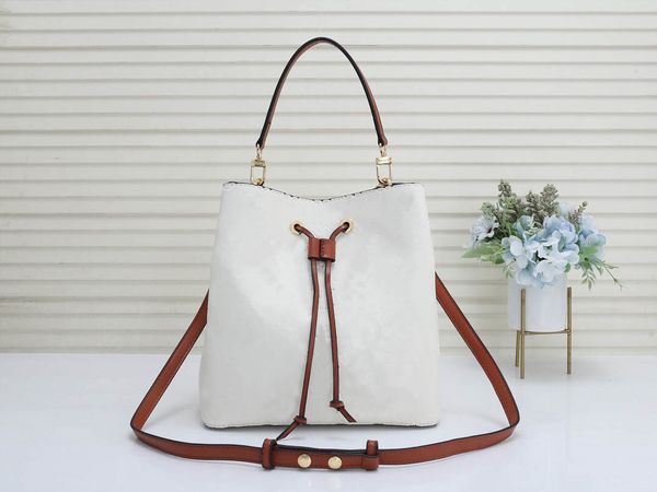 designer luxury handbags purses genuine leather cross body shoulder bags for women girl fashion simple portable leisure bucket bag
designer luxury handbags purses genuine leather cross body shoulder bags for women girl fashion simple portable leisure bucket bag