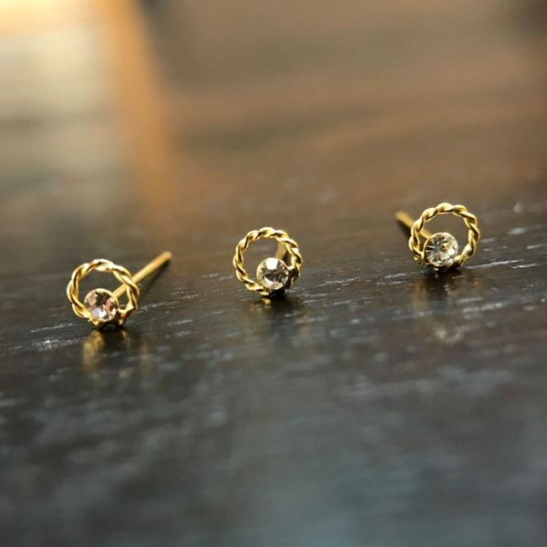 other 2021 design pure silver twist ring handmade nose studs crystal cute body jewelry fashion party gift, Slivery;golden
other 2021 design pure silver twist ring handmade nose studs crystal cute body jewelry fashion party gift, Slivery;golden