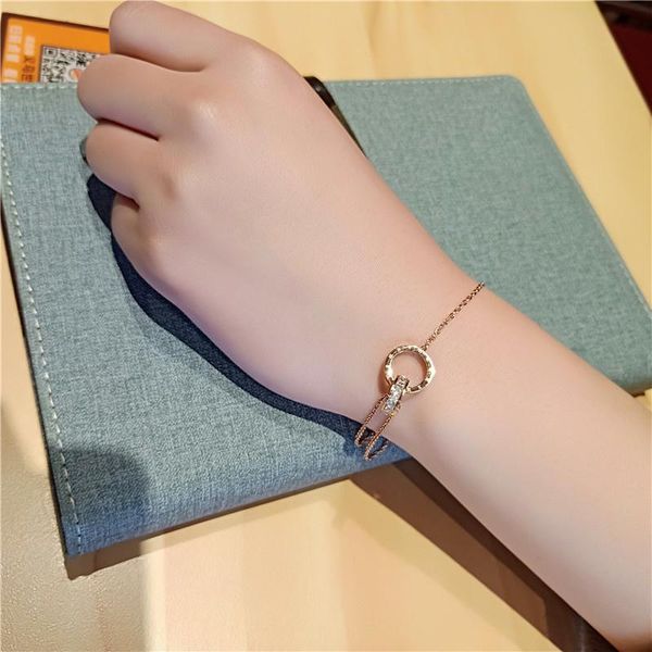 charm bracelets 18kgp fashion double circle roman numbers letter bracelet woman poison rose gold colour rustless steel jewelry (gb114), Golden;silver
charm bracelets 18kgp fashion double circle roman numbers letter bracelet woman poison rose gold colour rustless steel jewelry (gb114), Golden;silver
