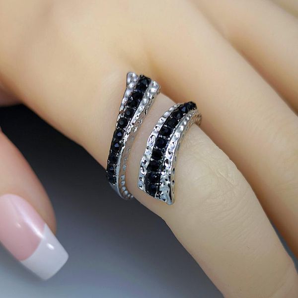 wedding rings luxury female crystal geometry ring classic silver color engagement charm black zircon stone for women, Slivery;golden
wedding rings luxury female crystal geometry ring classic silver color engagement charm black zircon stone for women, Slivery;golden