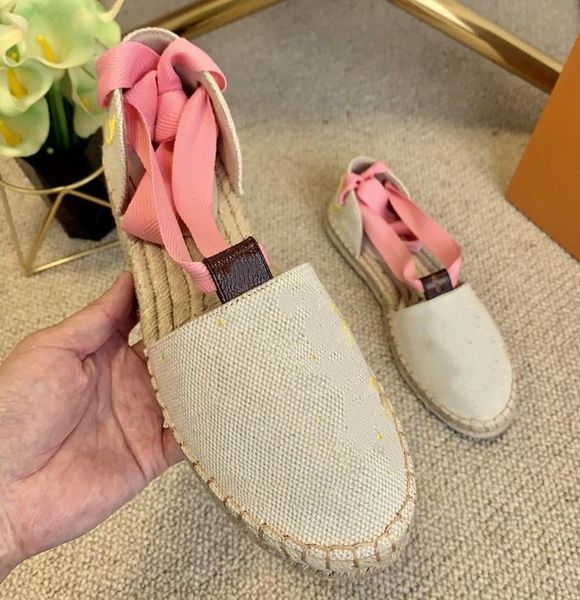 sandals 2021 summer style luxurious woman's slippers flat shoes knitted twine weave, Black
sandals 2021 summer style luxurious woman's slippers flat shoes knitted twine weave, Black
