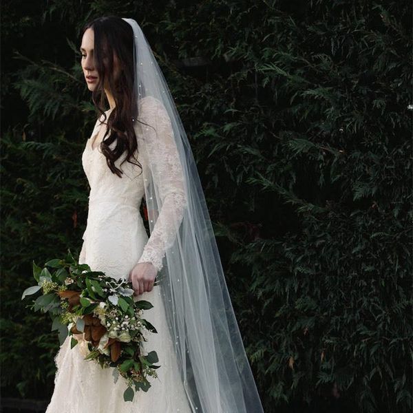 bridal veils luxurious veil long with comb cathedral beads pearlswedding white ivory 3meters velos de noiva, Black
bridal veils luxurious veil long with comb cathedral beads pearlswedding white ivory 3meters velos de noiva, Black