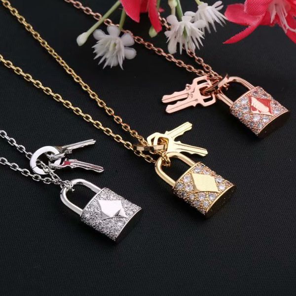 new arrive fashion lady titanium steel 18k plated gold necklaces with v letter full diamond lock key pendants 3 color, Silver
new arrive fashion lady titanium steel 18k plated gold necklaces with v letter full diamond lock key pendants 3 color, Silver