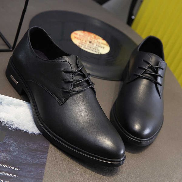 men's business ess leather shoes fashion trend low anti slip round head casual men, Black
men's business ess leather shoes fashion trend low anti slip round head casual men, Black