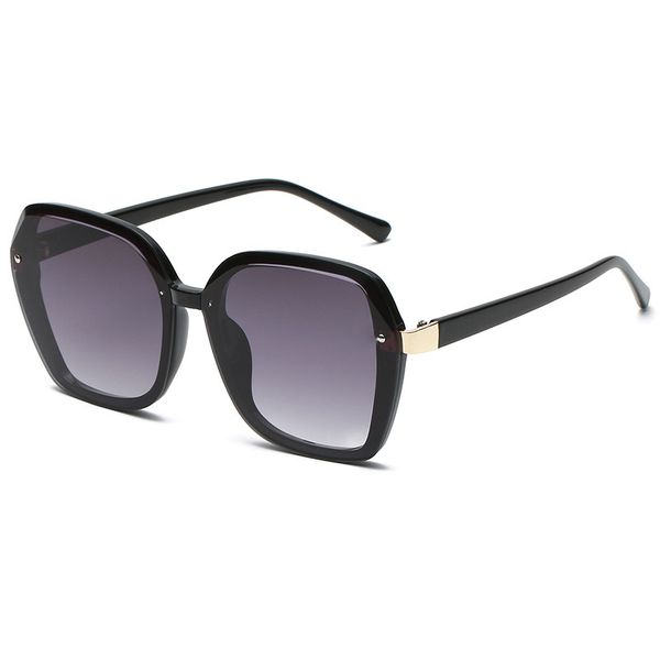 luxury designer sunglasses big frame vintage sun glasses fashion women eyeglasses uv400 protection oculos de sol 2121, White;black
luxury designer sunglasses big frame vintage sun glasses fashion women eyeglasses uv400 protection oculos de sol 2121, White;black