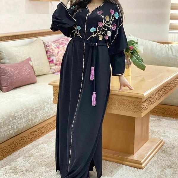 ethnic clothing floral long dress embroidery riched kaftan jellaba fashion ladies lace-up muslim gown dubai abaya 2021 maxi dresses, Red
ethnic clothing floral long dress embroidery riched kaftan jellaba fashion ladies lace-up muslim gown dubai abaya 2021 maxi dresses, Red