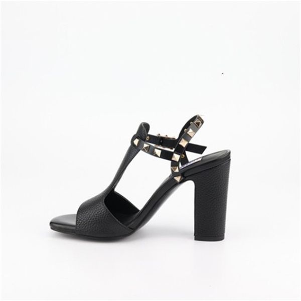 sandals ol'women's sandals... square rivets... high-heel shoes... open-toed black-white... weapon-color party ladies and me more s
sandals ol'women's sandals... square rivets... high-heel shoes... open-toed black-white... weapon-color party ladies and me more s
