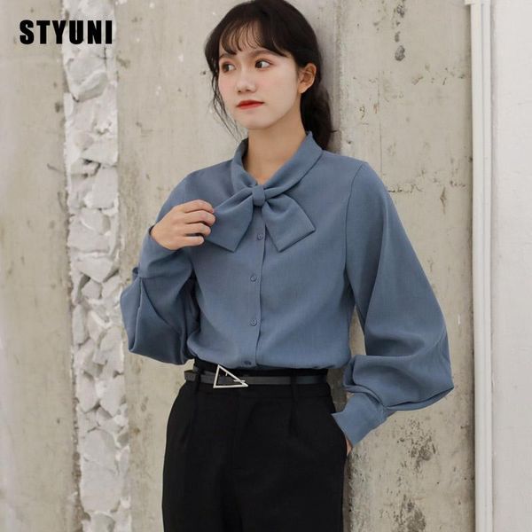 ins bow retro french shirt female 2021 spring korean version of the loose puff sleeve pure color elegant cardigan women's blouses & shi, White
ins bow retro french shirt female 2021 spring korean version of the loose puff sleeve pure color elegant cardigan women's blouses & shi, White